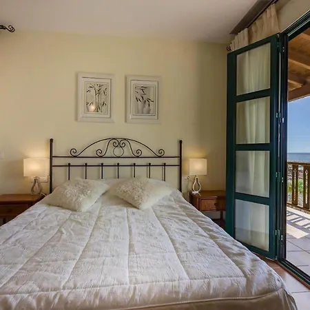 Okeanos Villa front line San Blas San Miguel de Abona